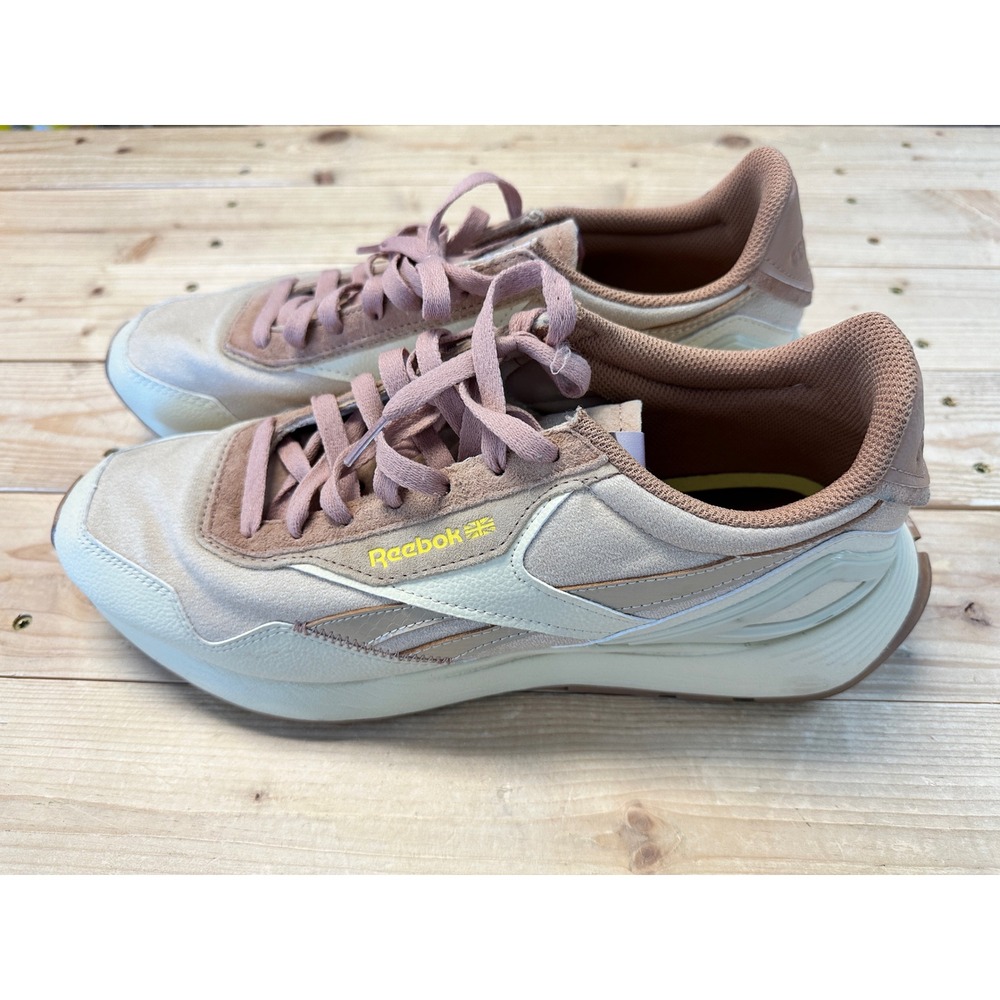 Reebok National Geographic Sneakers Mens Size 10.5 Tan‎ Safari Gorpcore